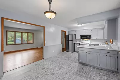 5705 Phoenix Street, Golden Valley, MN 55422 - Photo 10