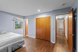 5705 Phoenix St, Golden Valley, MN 55422 - Photo 14