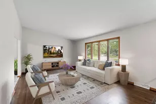 5705 Phoenix St, Golden Valley, MN 55422 - Photo 6