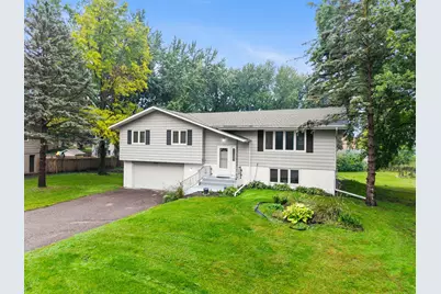 5705 Phoenix Street, Golden Valley, MN 55422 - Photo 2