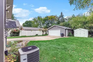 247 W 6th St, New Richmond, WI 54017 - Photo 20