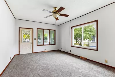247 W 6th Street, New Richmond, WI 54017 - Photo 6