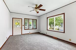 247 W 6th St, New Richmond, WI 54017 - Photo 6