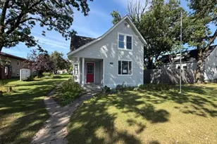 246 5th St S, Greenbush, MN 56726 - Photo 1