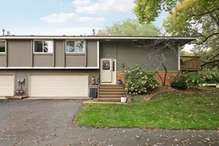 13624 74th Pl N, Maple Grove, MN 55311 - Photo 2