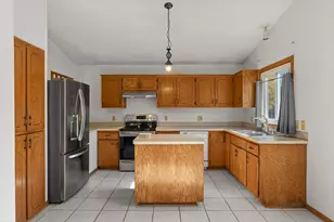 8961 Sycamore Ln N, Maple Grove, MN 55369 - Photo 10