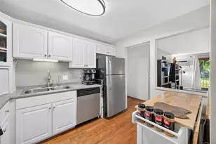11160 Anderson Lakes Pkwy, Eden Prairie, MN 55344 - Photo 8