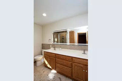 730 Tyler Street SW, Hutchinson, MN 55350 - Photo 12