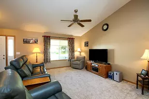730 Tyler St SW, Hutchinson, MN 55350 - Photo 2