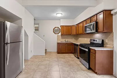 1027 5th Street E, Saint Paul, MN 55106 - Photo 12