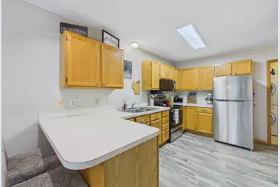 5965 Wedgewood Lane N #55, Plymouth, MN 55446 - Photo 6