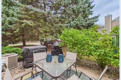 5965 Wedgewood Lane N #55, Plymouth, MN 55446 - Photo 8