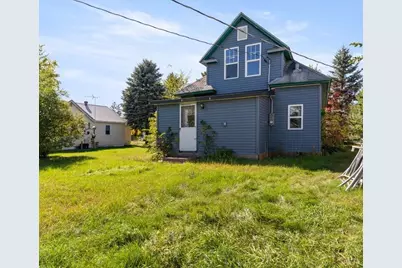 320 8th Street SE #B, Staples, MN 56479 - Photo 2