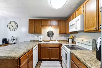 1480 Granada Avenue N, Oakdale, MN 55128 - Photo 10