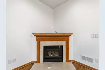 9769 Gable Drive, Eden Prairie, MN 55347 - Photo 8