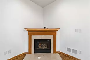 9769 Gable Dr, Eden Prairie, MN 55347 - Photo 8