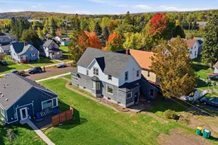 911 10th Ave, Two Harbors, MN 55616 - Photo 2