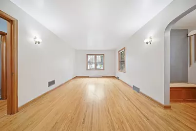 1014 5th Avenue E, Menomonie, WI 54751 - Photo 4