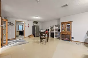 1100 Jefferson Ave, Marshall, MN 56258 - Photo 30