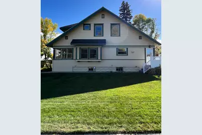 721 Main Avenue N, Thief River Falls, MN 56701 - Photo 2