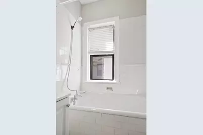 220 E 19th Street #104, Minneapolis, MN 55403 - Photo 10