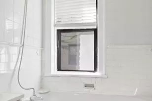 220 E 19th St, Minneapolis, MN 55403 - Photo 10