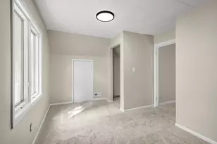 756 McKnight Rd N, Maplewood, MN 55119 - Photo 18