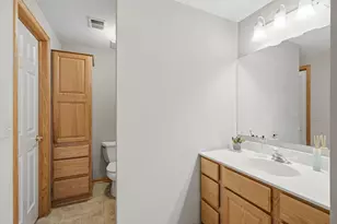 1533 Wexford Ct, Eagan, MN 55122 - Photo 34