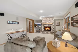 1533 Wexford Ct, Eagan, MN 55122 - Photo 14