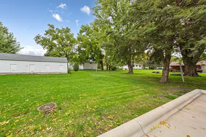 109 10th Avenue SE, Waseca, MN 56093 - Photo 40