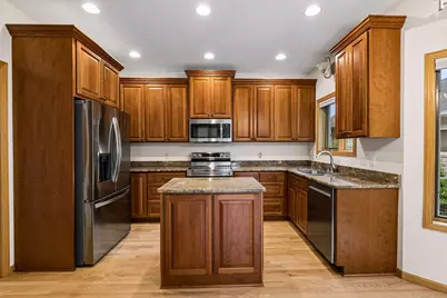 13028 Garvin Brook Lane, Apple Valley, MN 55124 - Photo 8