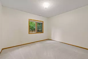13028 Garvin Brook Ln, Apple Valley, MN 55124 - Photo 26