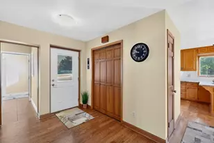 5645 Meadow Dr SE, Rochester, MN 55904 - Photo 12