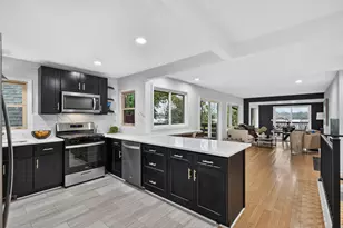 5261 Twin Lake Blvd E, Brooklyn Center, MN 55429 - Photo 4