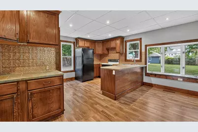 900 2nd Avenue SW, Pine City, MN 55063 - Photo 2