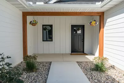 1720 High Tail Lane, Mankato, MN 56001 - Photo 2