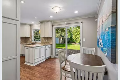 308 Monroe Avenue S, Edina, MN 55343 - Photo 12