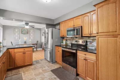 2357 Beam Avenue, Maplewood, MN 55109 - Photo 4