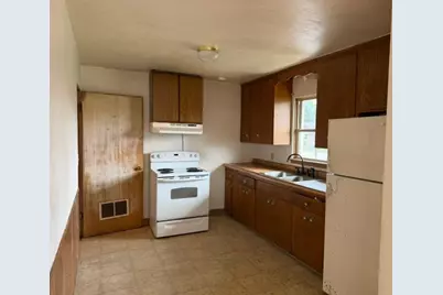 110 Martin Street #0, Le Sueur, MN 56058 - Photo 4