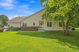 2442 Autumn Ridge Ct, Chanhassen, MN 55317 - Photo 42