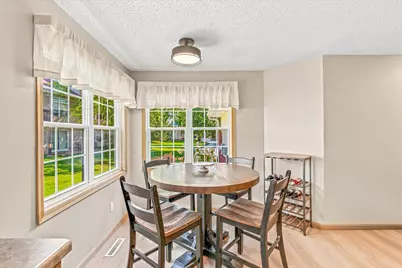 2442 Autumn Ridge Court, Chanhassen, MN 55317 - Photo 16