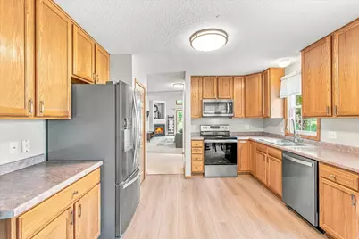 2442 Autumn Ridge Court, Chanhassen, MN 55317 - Photo 12