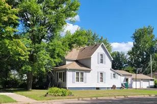 521 3rd St NW, Aitkin, MN 56431 - Photo 4