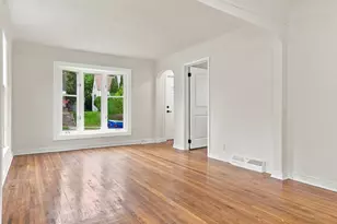 3746 Russell Ave N, Minneapolis, MN 55412 - Photo 10