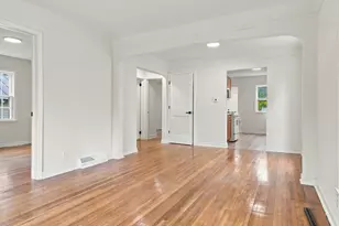 3746 Russell Ave N, Minneapolis, MN 55412 - Photo 8