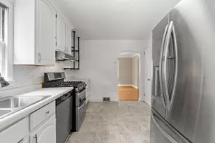 906 Sherwood Ave, Saint Paul, MN 55106 - Photo 16