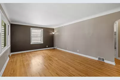 906 Sherwood Avenue, Saint Paul, MN 55106 - Photo 6