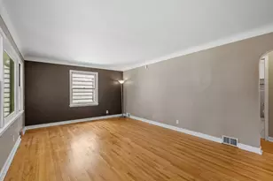 906 Sherwood Ave, Saint Paul, MN 55106 - Photo 6