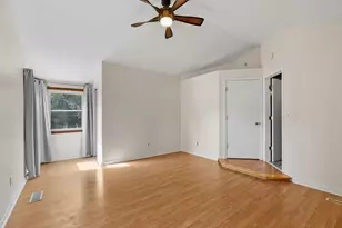 906 Sherwood Ave, Saint Paul, MN 55106 - Photo 36