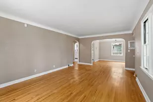 906 Sherwood Ave, Saint Paul, MN 55106 - Photo 8